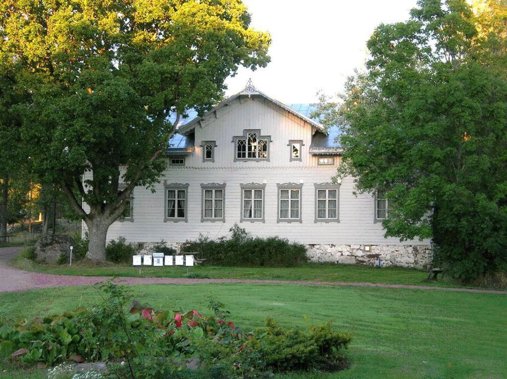Kvarnbo Pensionat Saltvik エクステリア 写真
